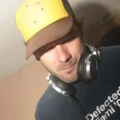 Фото артиста: Ian Carey