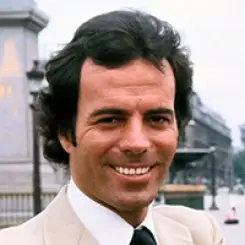 Фото артиста: Julio Iglesias