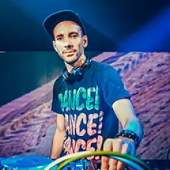 Фото артиста: Naeleck