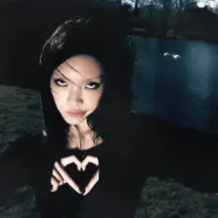 Lexie Liu - FFFFF слушать онлайн