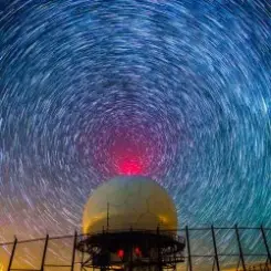 The American Dollar - Raided By Waves слушать онлайн