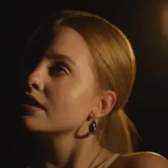 NADINA - Будь со мной сейчас слушать онлайн