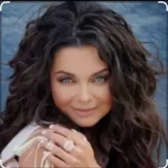 Наташа Королёва - Первый поцелуй, первая печаль слушать онлайн