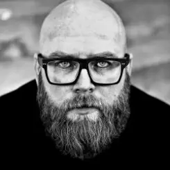 Alex M.O.R.P.H. - Sacred Heart слушать онлайн