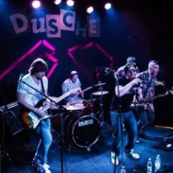 Douglas Adams - Обнимаю слушать онлайн