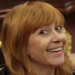 Лариса Брохман - В лесу родилась ёлочка слушать онлайн