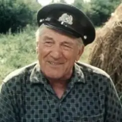 К/Ф “Человек на полустанке” - Шла война к тому Берлину слушать онлайн