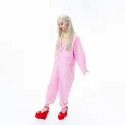 Poppy - Adored слушать онлайн