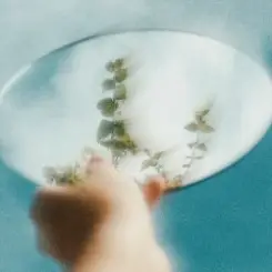 Oskar Med K - Make Me Feel слушать онлайн