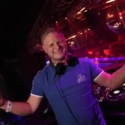 Dan Thomson - Propaganda слушать онлайн