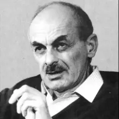 Булат Окуджава - Из окон корочкой несет поджаристой слушать онлайн