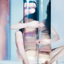 Poppy - Guardian слушать онлайн