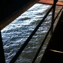 Honeyfrequency - Плыть слушать онлайн