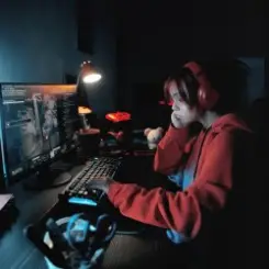 Нексюша - ТВИЧ+ слушать онлайн