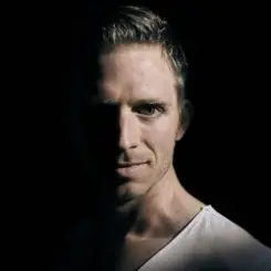 Greg Cerrone - Invincible (Klaas Remix) слушать онлайн