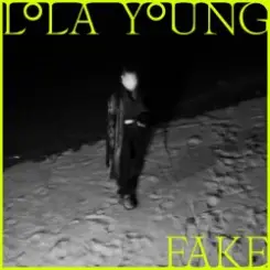 Lola Young - Fake слушать онлайн