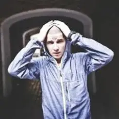 Денис Лирик - Я люблю её, мам Гитара слушать онлайн