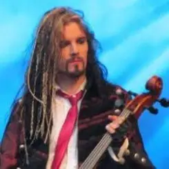 Perttu Kivilaakso - Betrayal слушать онлайн