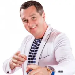 Дядя Жора feat. Бигуди шоу - Селфи слушать онлайн