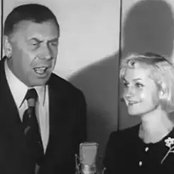 Надежда Румянцева & Анатолий Папанов - Расскажи, снегурочка, где была слушать онлайн