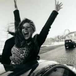 Olyaska - Мало слушать онлайн