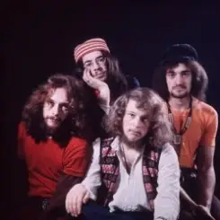 Jethro Tull - Moths слушать онлайн