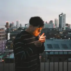 Interplanetary Criminal & Original Koffee - Slow Burner слушать онлайн