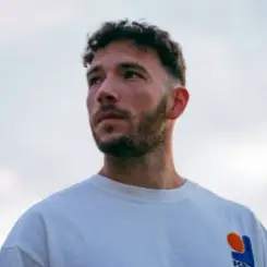 Because Of Art - Tobes слушать онлайн