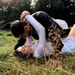 Sofira - Не довіряй слушать онлайн