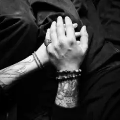 SUROV - Коли ти поруч слушать онлайн