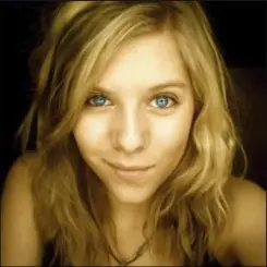 Aurora - Puppet слушать онлайн