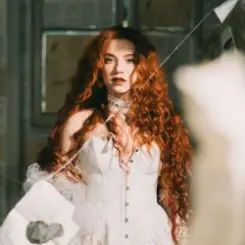 Alexia Evellyn - Stranger слушать онлайн