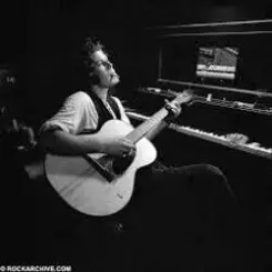 Tom Waits - Innocent When You Dream слушать онлайн