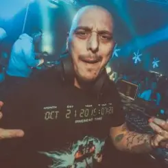 DJ Furax vs Genetikzz and Mr Royal S - Cubasound (birkikmix) слушать онлайн