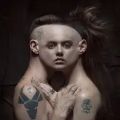 Die Antwoord feat. Bukhulubakhe & Gqwa! - Zonke Bonke слушать онлайн