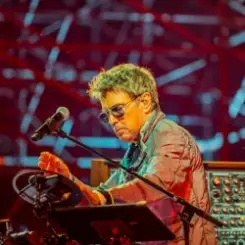 Jean Michel Jarre - Arpegiator слушать онлайн