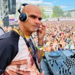 DJ Shah feat. Adrina Thorpe - Back To You слушать онлайн